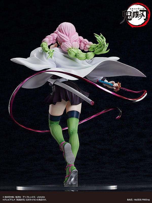 Mitsuri Kanroji Statue