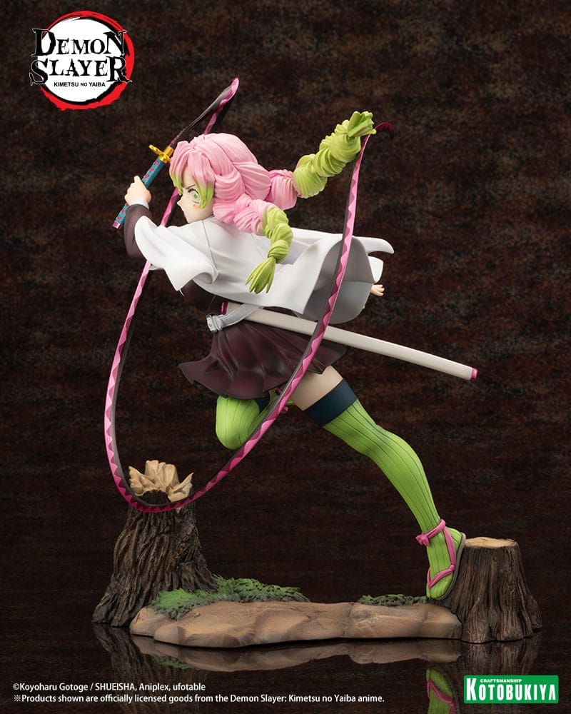 Mitsuri Statue