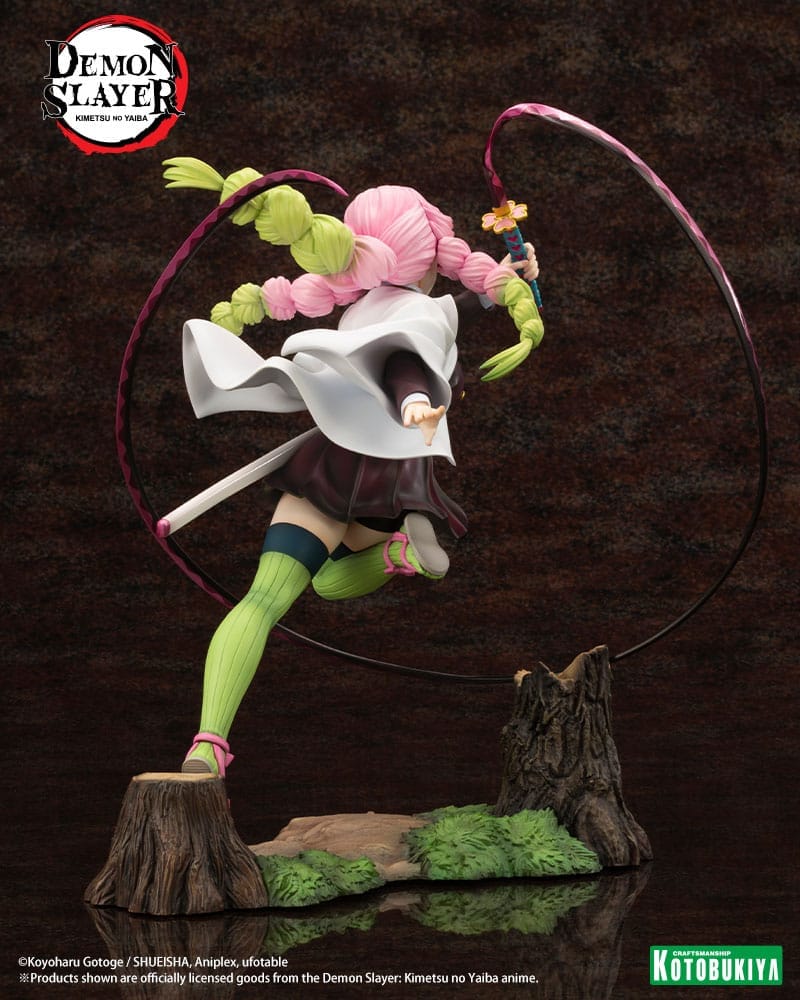 Mitsuri Statue