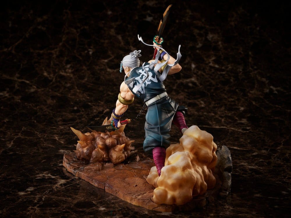 Tengen Statue